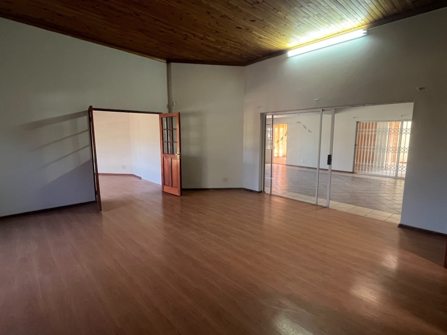 To Let 7 Bedroom Property for Rent in Groenvlei Sh Free State